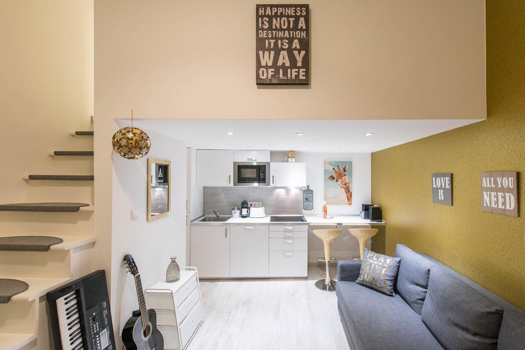 Happy Home Joy - Apartment With Free Pinball Machine Будапешт Экстерьер фото